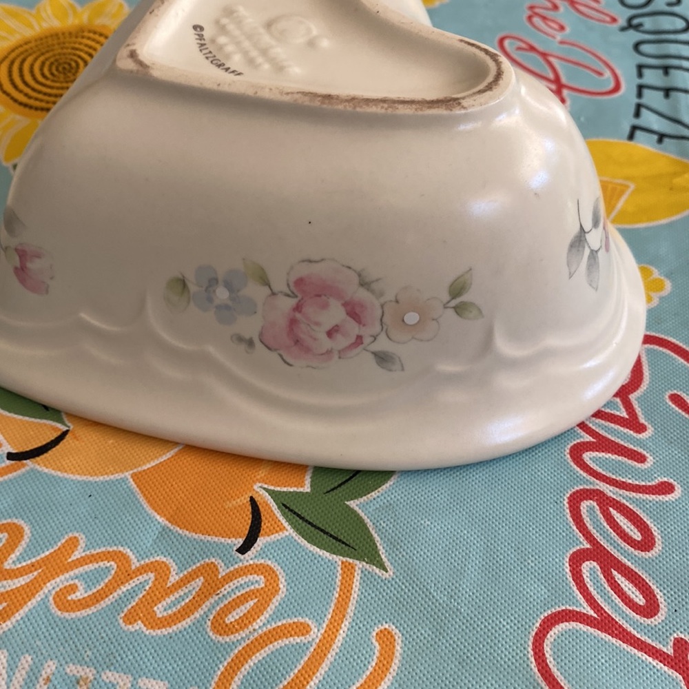 Vintage Pfaltzgraff Tea Rose Heart Bowl